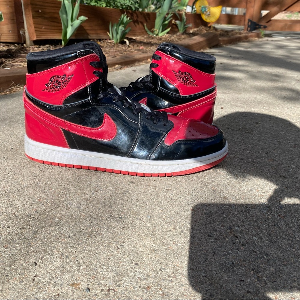 Air Jordan 1 High Retro OG Patent Bred